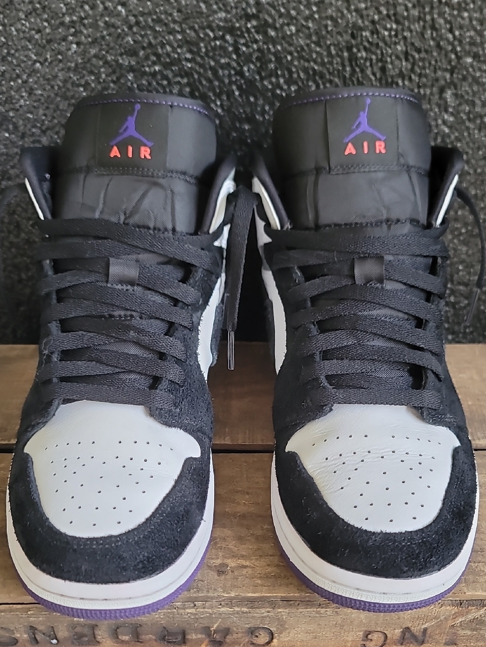 Nike Air Jordan 1 Mid SE "Varsity Purple" Mens 9 Great Cond! Fast Shipping - Picture 5 of 12